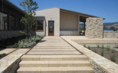 Maiden Stone Description Image