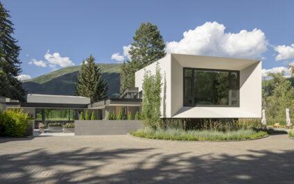 Maiden Stone Description Image