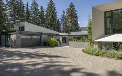 Maiden Stone Description Image