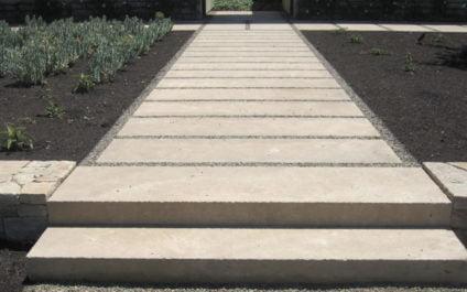 Maiden Stone Description Image